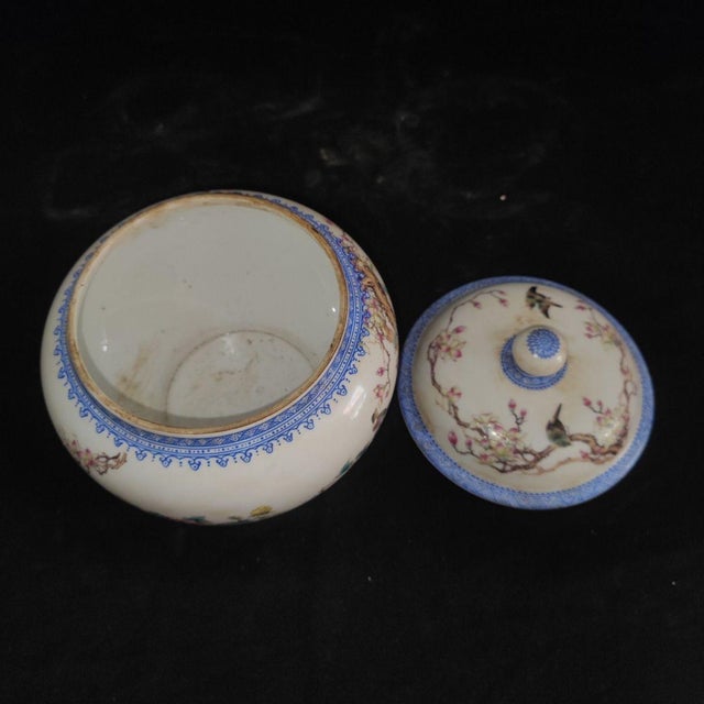 Pair of Chinese Famille Rose Porcelain Covered Jars With Birds & Peony Motif For Sale In Los Angeles - Image 6 of 9
