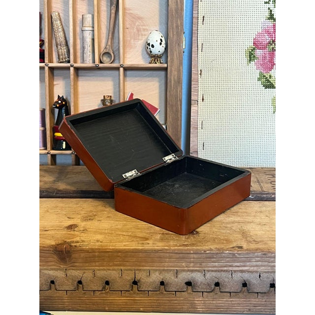 1970s Vintage Trinket Jewelry Box For Sale - Image 4 of 6