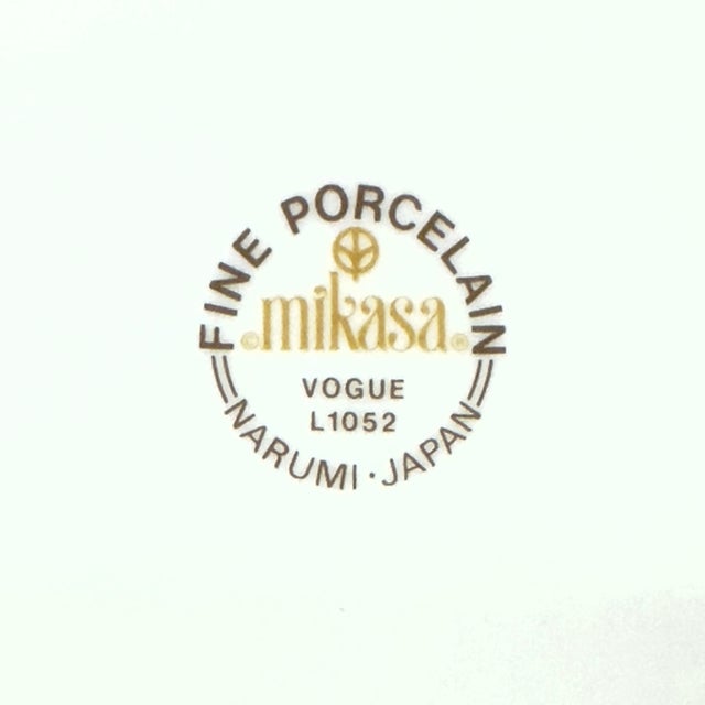 Mikasa Fine Porcelain 'Vogue' Tulip Plates - Place Settings for 4/Set of 8 For Sale - Image 12 of 12