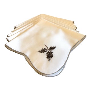 Vintage Embroidered Leaf Pattern Dinner Napkins - Set of 10 For Sale