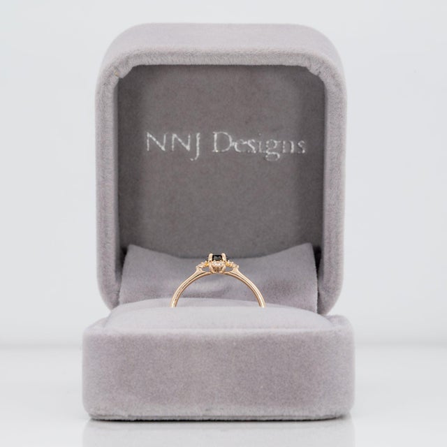 Black Diamond Ring With Earth-Mined Diamond Accents: Solid 14k Gold, 3.6mm, Size 6.75 For Sale - Image 4 of 9