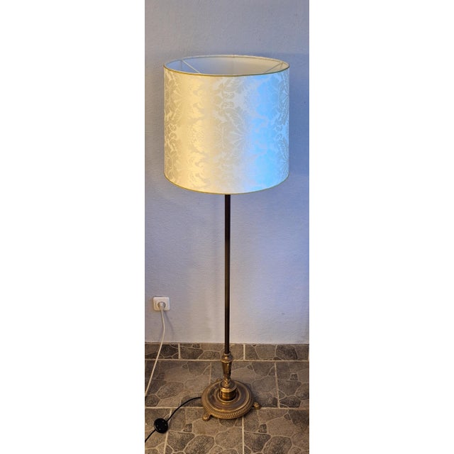 Vintage Floor Lamp with Brass Frame and White Patterned Fabric Shade, 1950s For Sale - Image 4 of 8