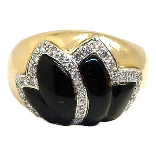 Vintage 14k Gold Onyx & Diamond Foliate Design Ring, Size 6.75 For Sale