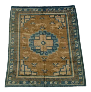 Antique Chinese Floral Design Rug