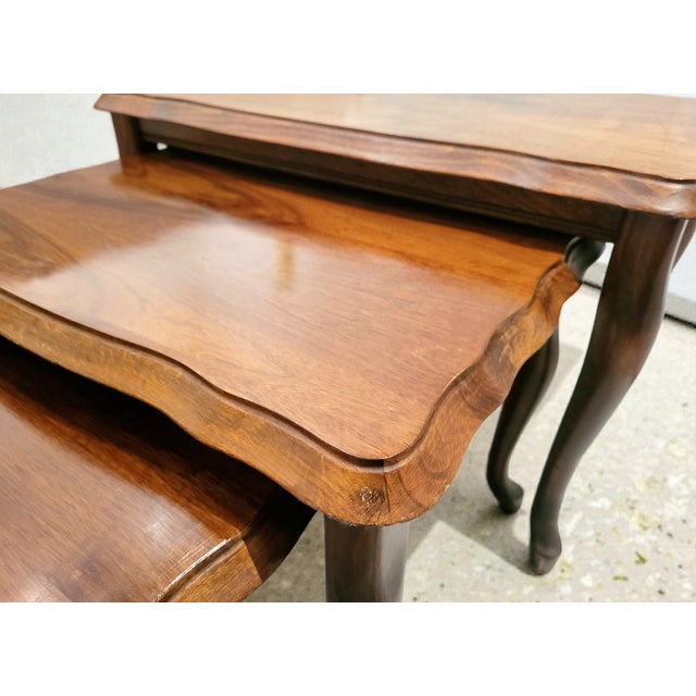 French Nesting Tables in Nutwood, 1950s, Set of 3 For Sale - Image 13 of 15