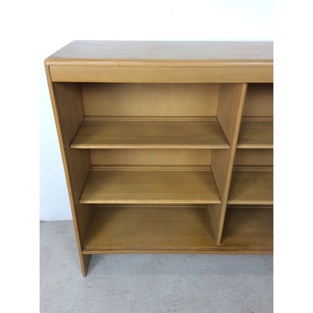 Heywood-Wakefield Mid Century Modern Heywood Wakefield Bookcase With Adjustable Shelves For Sale - Image 4 of 14