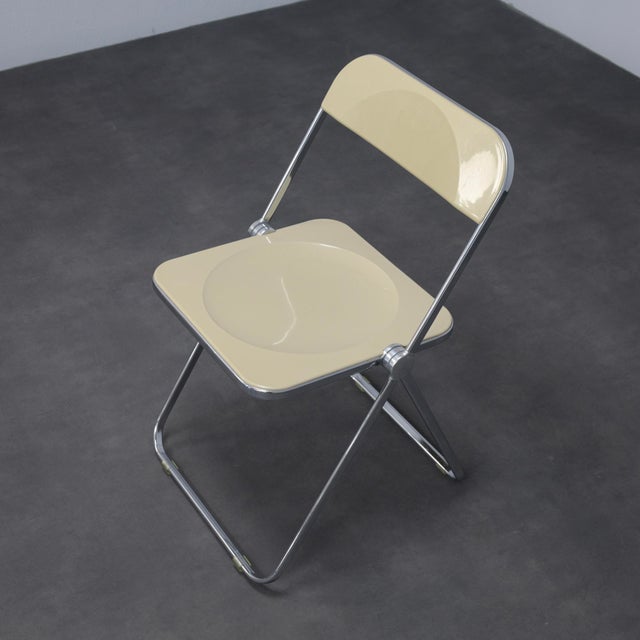 Metal Plia Folding Chairs by Giancarlo Piretti for Castelli, 1970s, Set of 2 For Sale - Image 7 of 12