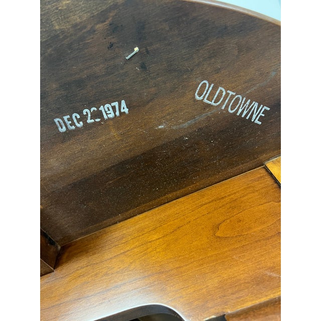 Statton Queen Anne Oldtowne Cherry Extension Dining Table For Sale - Image 10 of 11