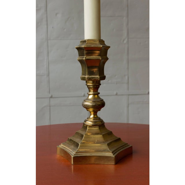 A stunning pair of French reading lamps from the 1940s, boasting timeless elegance and exquisite craftsmanship. These...