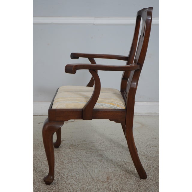 Queen Anne Set of 8 Henkel Harris Mahogany Dining Chairs For Sale - Image 3 of 12