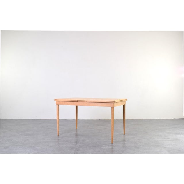 This oak table was manufactured in Denmark in the 1960s. The table underwent a professional and meticulous restoration,...