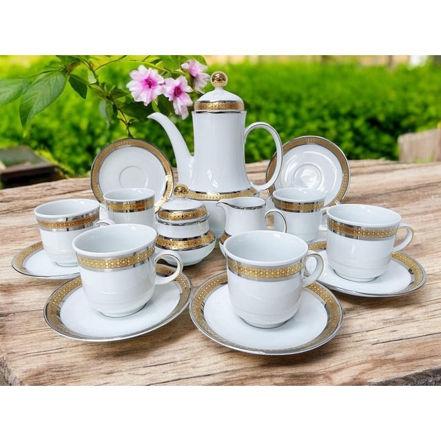 The Tirschenreuth Luxury Coffee Set is a very chic and elegant set made by Tirschenreuth Bavaria Martins Porzellan...
