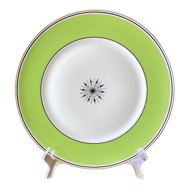 1980s 8 Ceralene “Directiore” green Limoges 10 1/4" dinner plates // A Raynaud et Cie // French porcelain // Made in France // French Empire For Sale