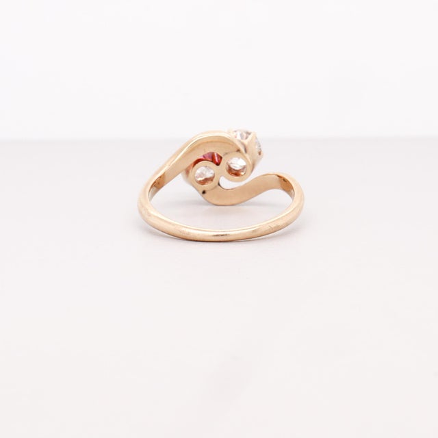 Antique 14k Gold & Old Mine Cut Diamonds 'Toi Et Moi' Ring For Sale In Philadelphia - Image 6 of 10