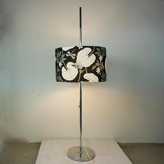 Mid-Century Modern Austrian Chrome Floor Lamp with Adjustable Shade, 1970s For Sale - Image 3 of 8