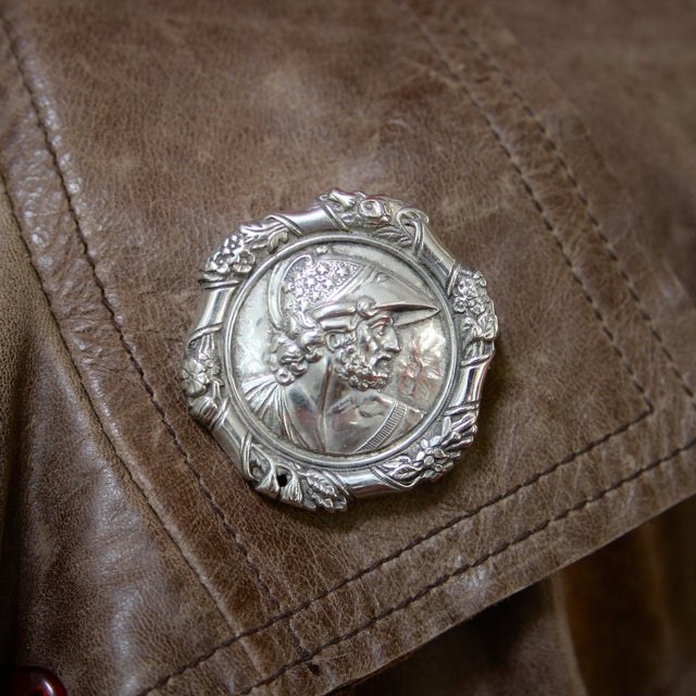 Metal Late 19th Century Victorian Sterling Silver Helmeted Greek Warrior God Brooch For Sale - Image 7 of 7