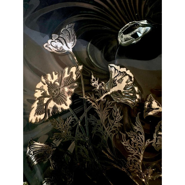 Art Nouveau Vintage Silver Poppies Cake Plate by Silver City in the Flanders Clear Pattern, 1940s Pedestal Platter For Sale - Image 3 of 10