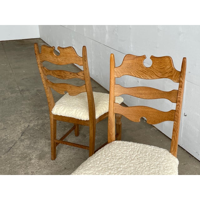 Mid-Century Danish Razorblade Dining Chairs in Oak by Henning Kjærnulf for E.G. Møbler, 1960s, Set of 6 For Sale - Image 4 of 10
