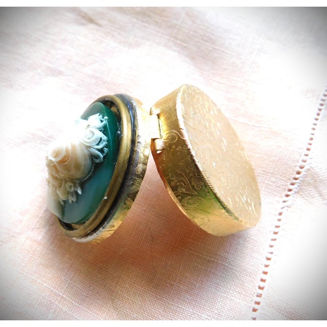 Metal Vintage Gold Profile Cameo Pill, Trinket, Ring Box For Sale - Image 7 of 13