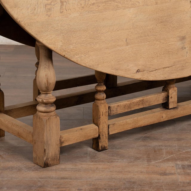 20th Century Bleached Oak English Wake Table Dropleaf Dining Table Console For Sale - Image 9 of 14
