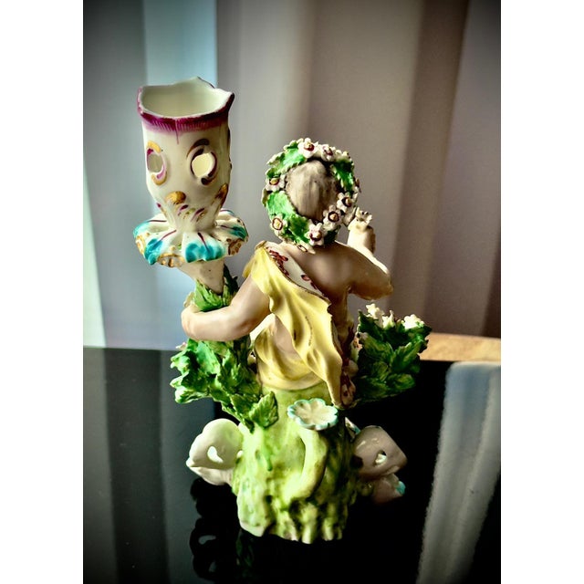 English Georgian Candlesticks in Derby Porcelain, 1760s, Set of 2 For Sale - Image 10 of 18