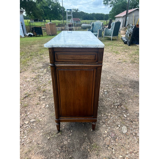 French 19th Century Louis XVI Mahogany Carrara Marble Top Two Door Buffet For Sale - Image 4 of 12