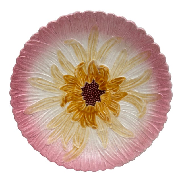 French Majolica Pink Daisy Plate Orchies, Circa 1890 For Sale