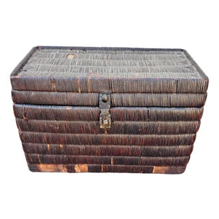 Early 1900s Rustic Rattan Box With Lid For Sale