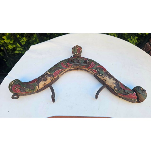 19th-century carved and painted wooden horse collar (harness), Dimensions: height 26 cm, width 48 cm, depth 4 cm.