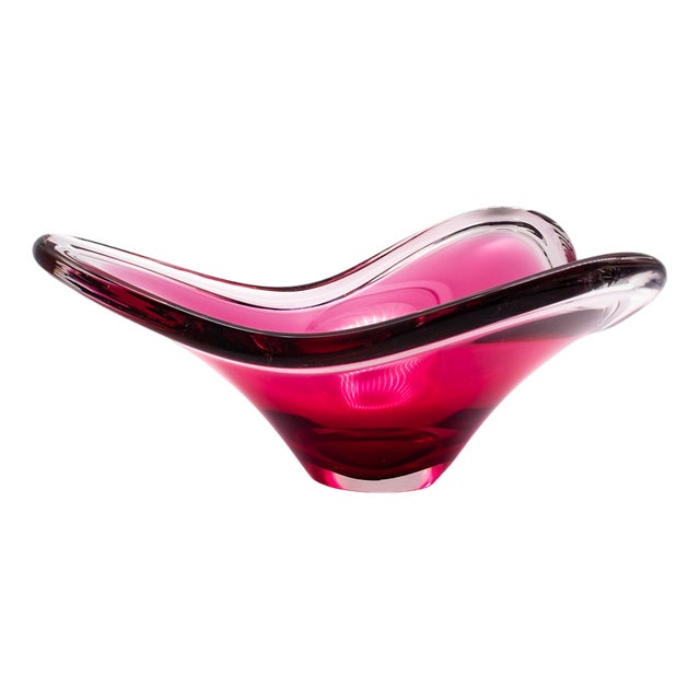 Scandinavian Pink Glass Bowl by Paul Kedelv for Flygfors, 1960s For Sale