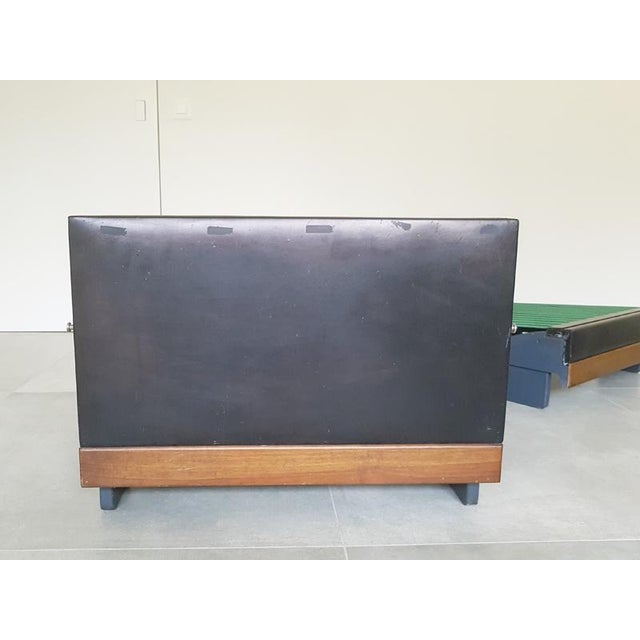 Set of Modular Mod. 920 Sofas in Black Leather and Walnut by Afra & Tobia Scarpa for Cassina, 1967 For Sale - Image 11 of 18