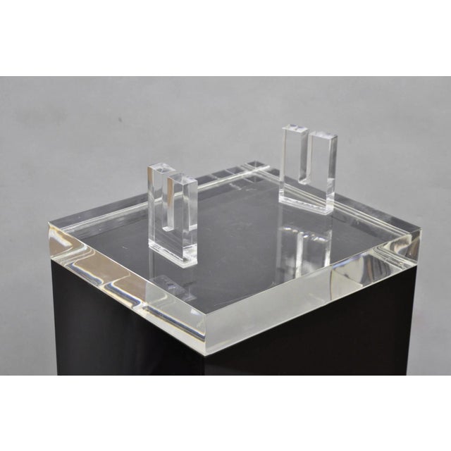 Vintage Mid Century Modern Clear Lucite & Black Acrylic Lighted Pedestal Stand For Sale - Image 12 of 18