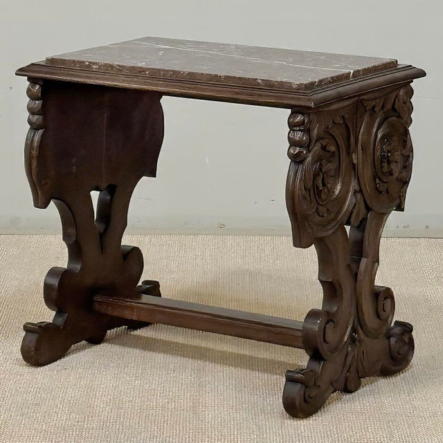 Mid 20th Century Renaissance Style Marble Top Carved End Table ~ Side Table For Sale - Image 5 of 18