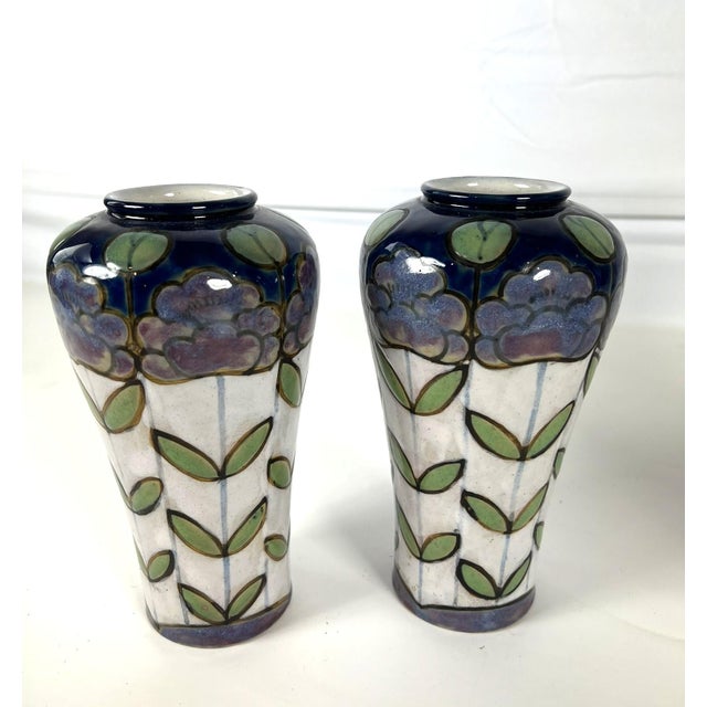 Art Nouveau 1910s Pair of Royal Doulton Stoneware Vase by Bessie Newburg For Sale - Image 3 of 12