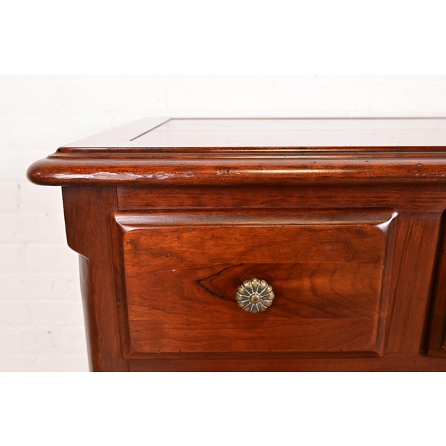 Thomasville French Provincial Louis XV Carved Cherry Wood Chest of Drawers For Sale - Image 10 of 16