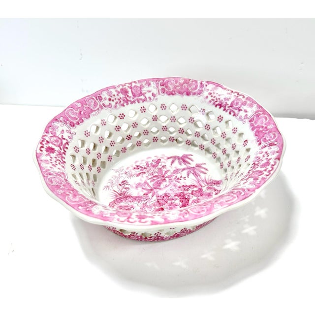 Chinoiserie Vintage Pink Chinoiserie Reticulated Porcelain Centerpiece Bowl / Decorative Fruit Bowl For Sale - Image 3 of 10