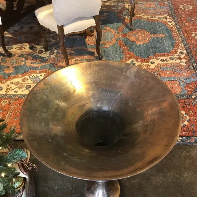 Contemporary 1990s Contemporary Aluminum Vase For Sale - Image 3 of 10