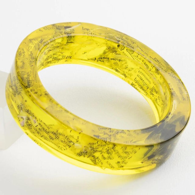 John Galliano Yellow Acrylic Resin Bracelet Bangle with Newspaper Inclusions For Sale - Image 11 of 17