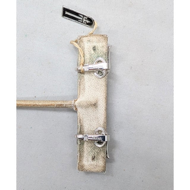 Vintage 1960s Signed Crown Trifari Rhodium Plated Textured Tulip Clip Earrings-2 Pieces For Sale In Philadelphia - Image 6 of 7