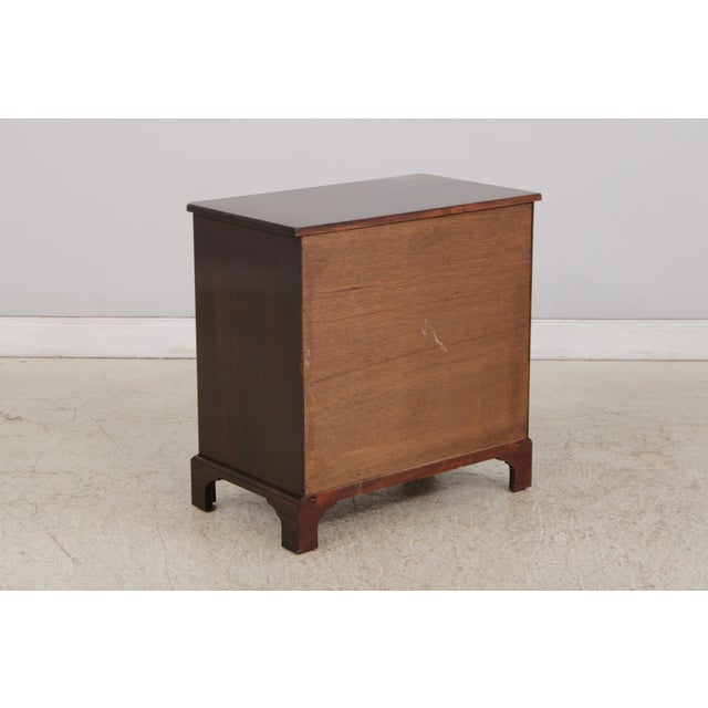 Pair Stickley Colonial Williamsburg Mahogany Bachelor Chests For Sale - Image 15 of 18