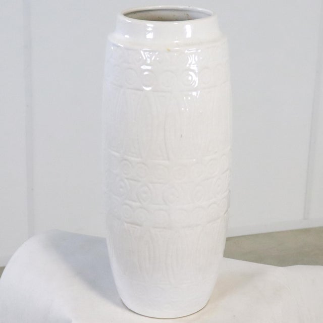 This white West Germany floor vase is from the Scheurich brand and the decor is Hellas. The vase is still in good...