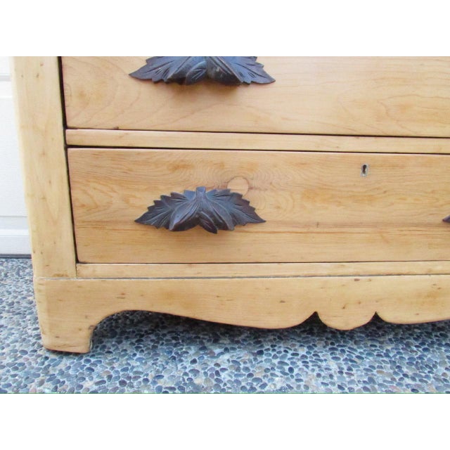 Antique American Scrubbed Pine Dresser For Sale - Image 15 of 18