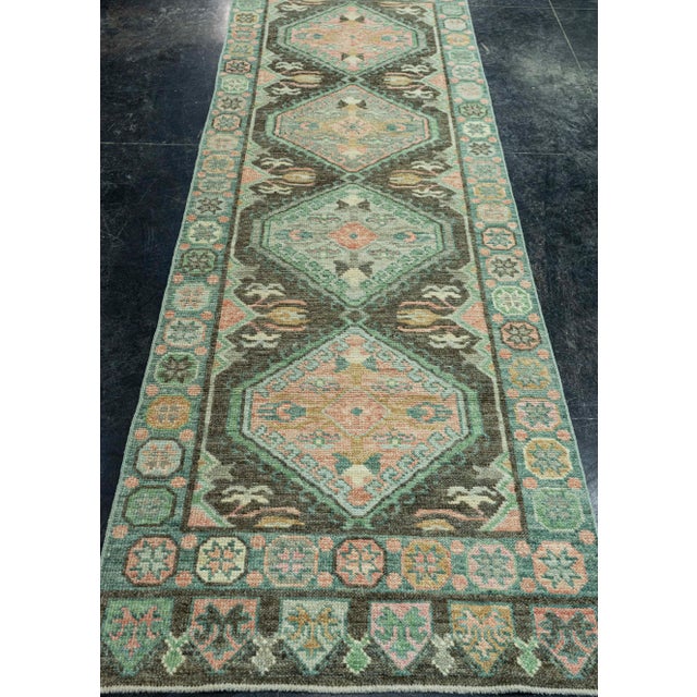Green Turkish Oushak Rug 2'8" x 8'5" #20031 For Sale - Image 8 of 8