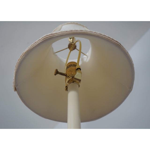 Brass 1990s Virginia Metalcrafters Colonial Williamsburg Brass Table Candlestick Lamps - a Pair For Sale - Image 8 of 9