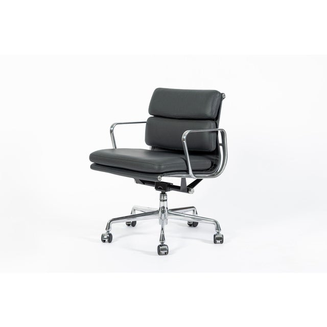 Mid-Century Modern Eames for Herman Miller Gray Leather Office Chair 2000s For Sale - Image 3 of 13