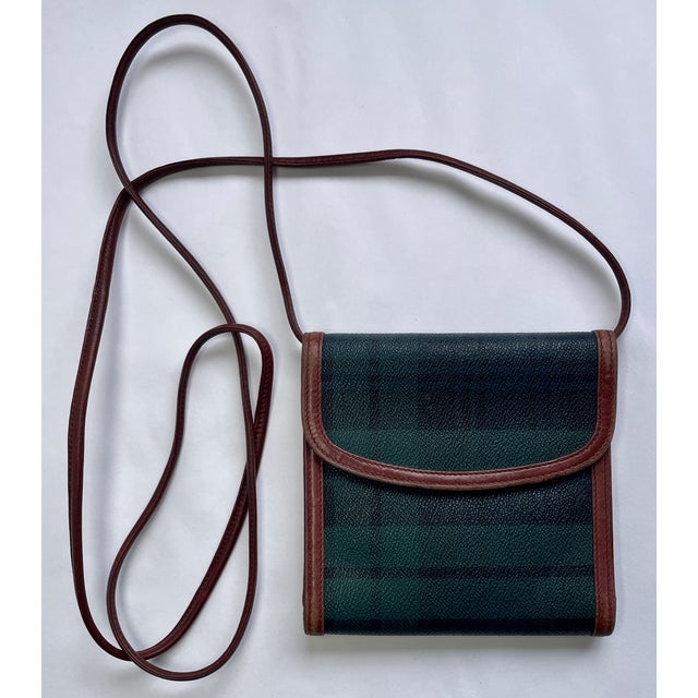 Traditional 1980s Ralph Lauren Black Watch Tartan Wallet With Shoulder Strap For Sale - Image 3 of 8