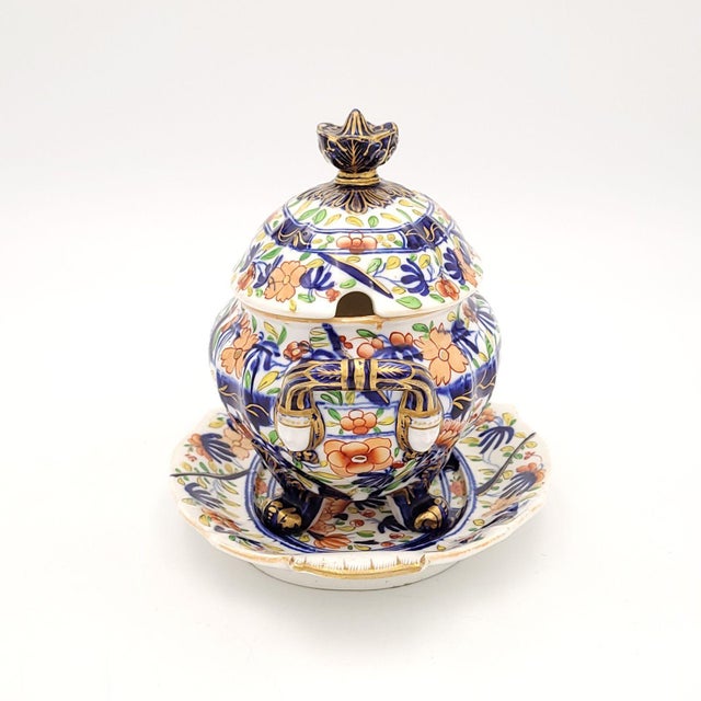 Coalport Porcelain Pair of Coalport Sauce Tureens, England Circa 1825 For Sale - Image 4 of 12