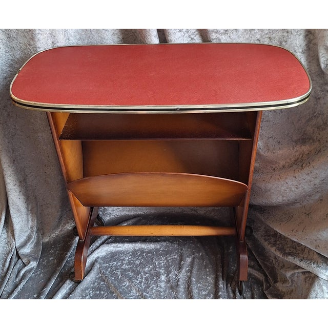 Wood Mid-Century Side Table with Integrated Newspaper Rack in Brown Beechwood with Red Faux Leather Top, 1960s For Sale - Image 7 of 7