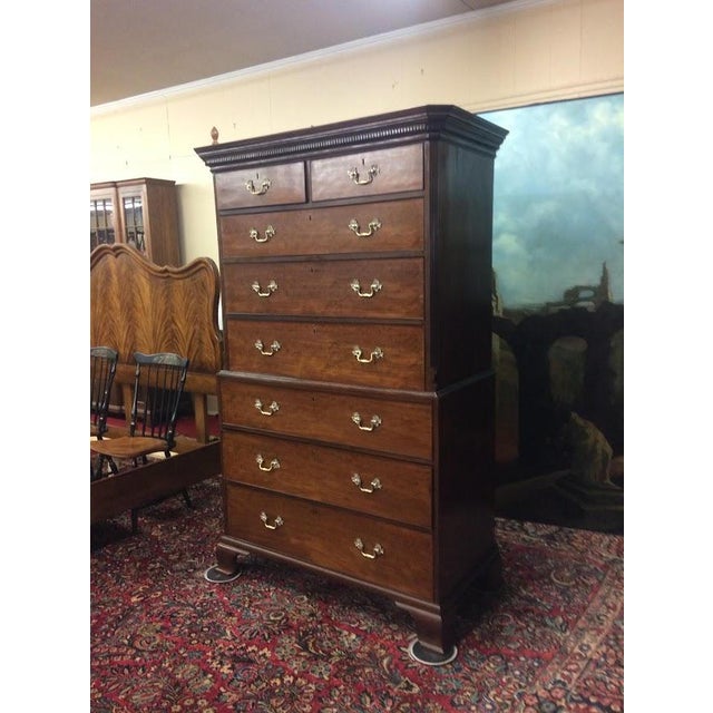 Item: Antique Chest on Chest in Mahogany. Likely English in origin. Age & Condition: Circa 1820. Good, original finish...