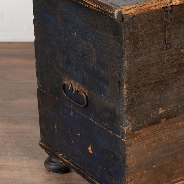 19th Century Hungarian Pine Trunk With Original Hand Painted Decoration and Drawer For Sale - Image 17 of 18